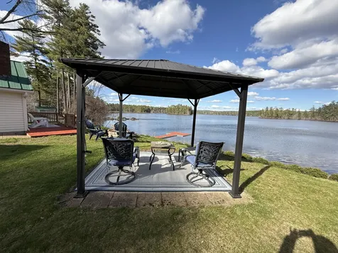 77 Meadow Road Raymond ME 04071