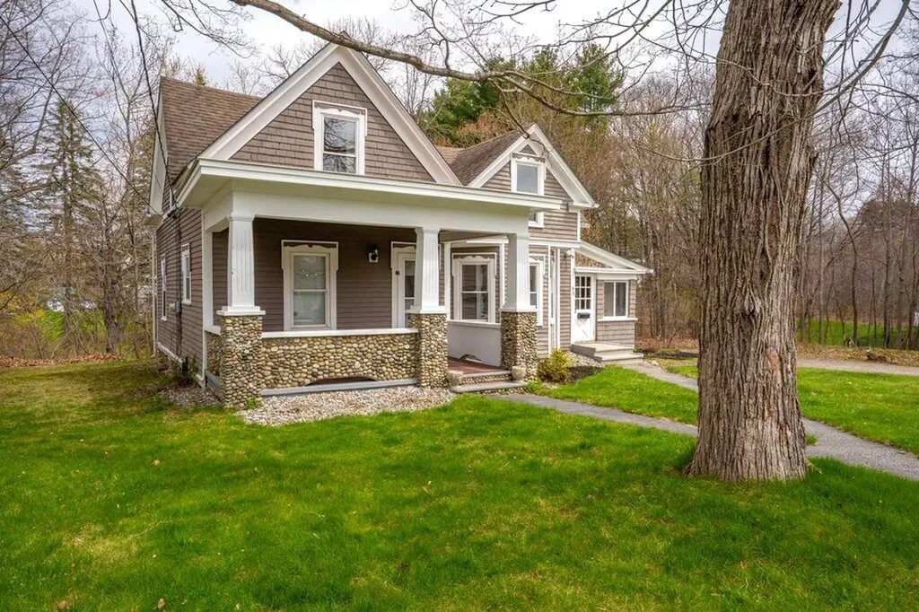 40 Boston Avenue Lewiston ME 04240