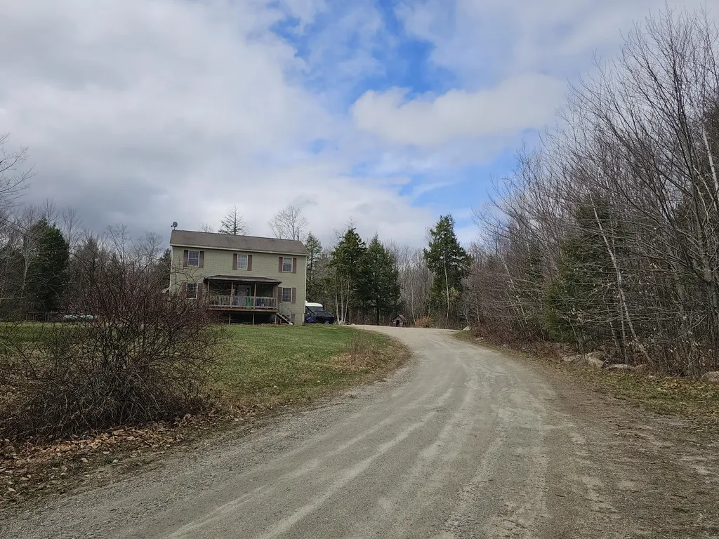 39 Salinitas Drive Norway ME 04268