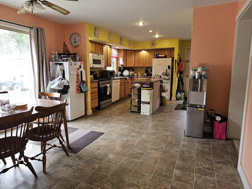 39 Salinitas Drive Norway ME 04268