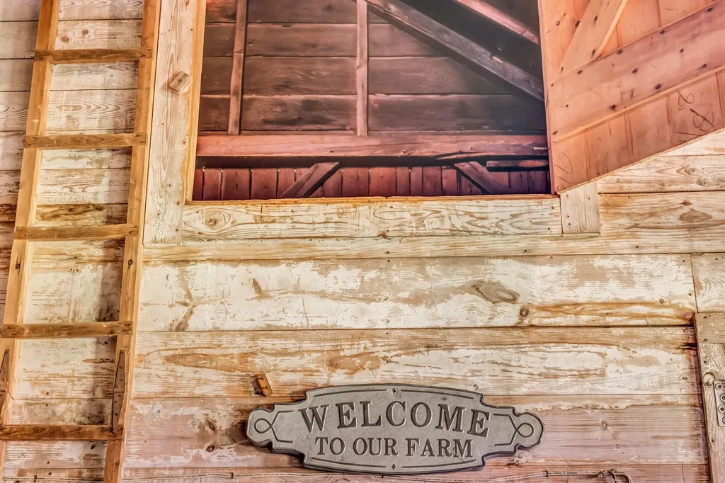 180 Main Road N Hampden ME 04444