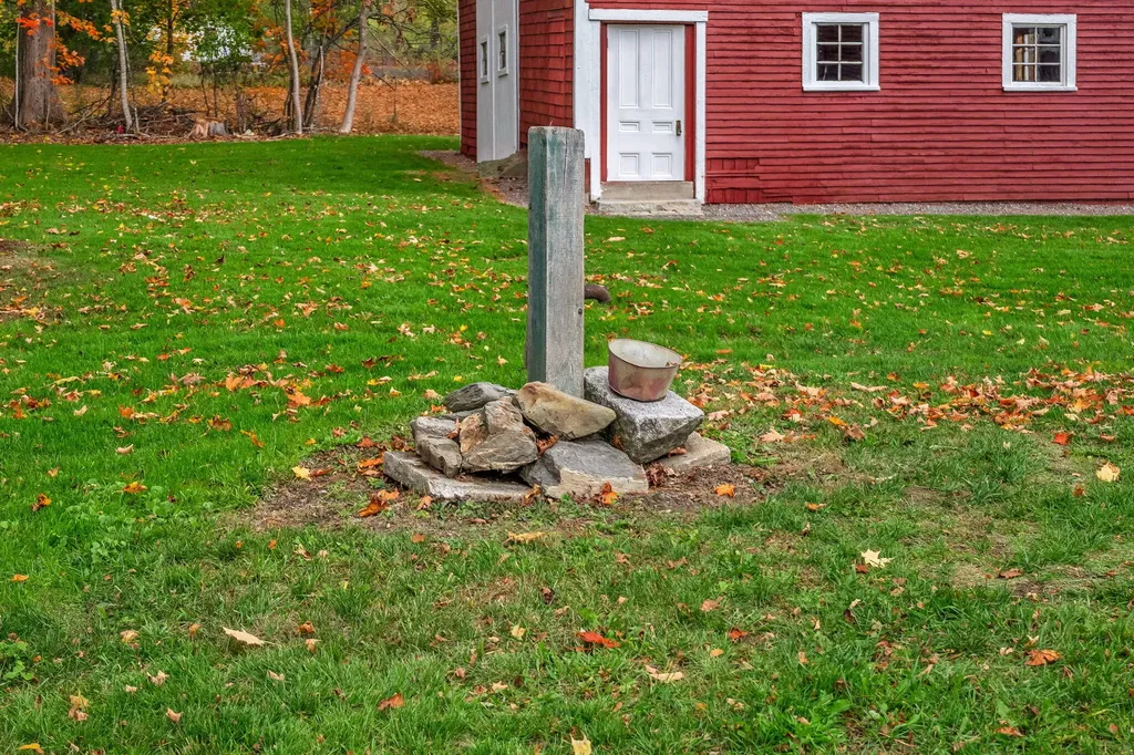 180 Main Road N Hampden ME 04444