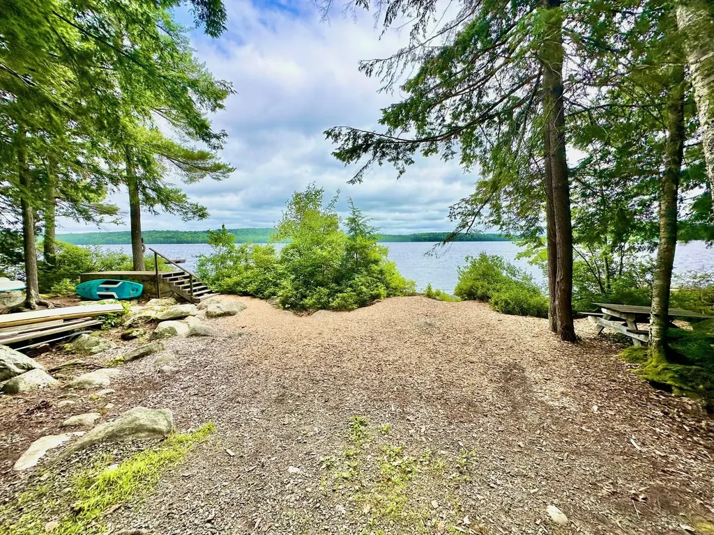 52 Main Road Chesterville ME 04938