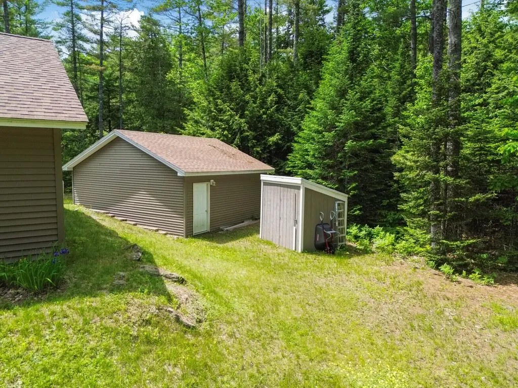 52 Main Road Chesterville ME 04938