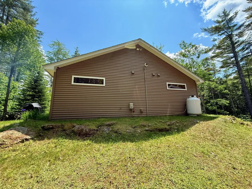 52 Main Road Chesterville ME 04938