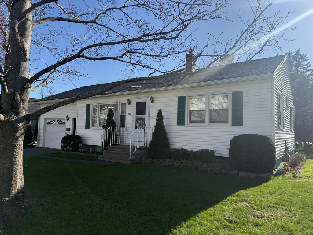 302 Grove Street Bangor ME 04401