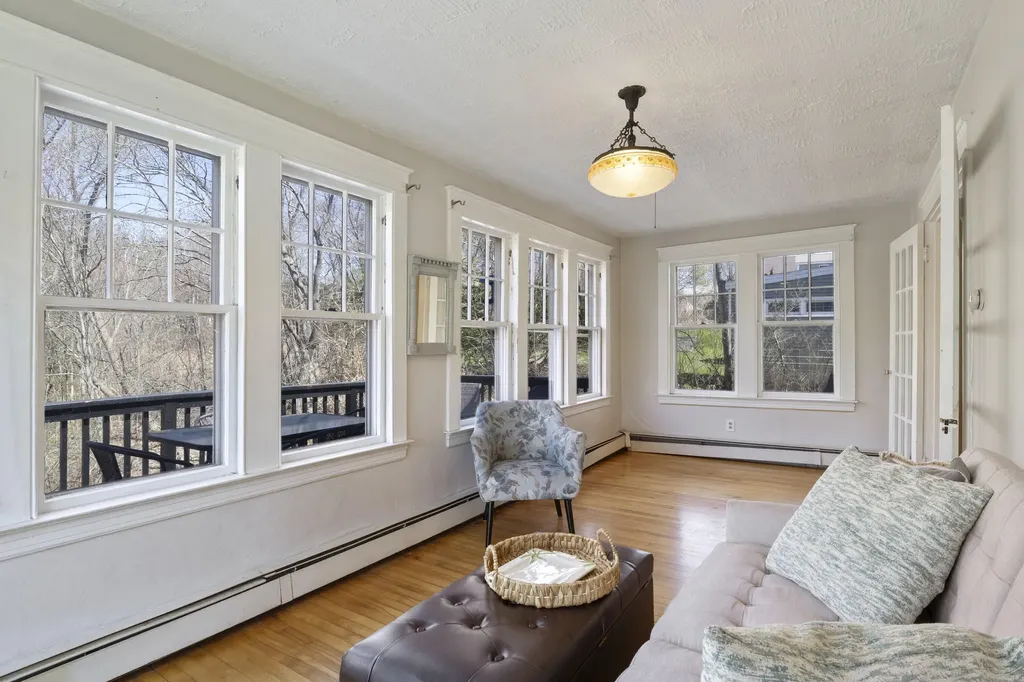 396 Ocean Avenue Portland ME 04103