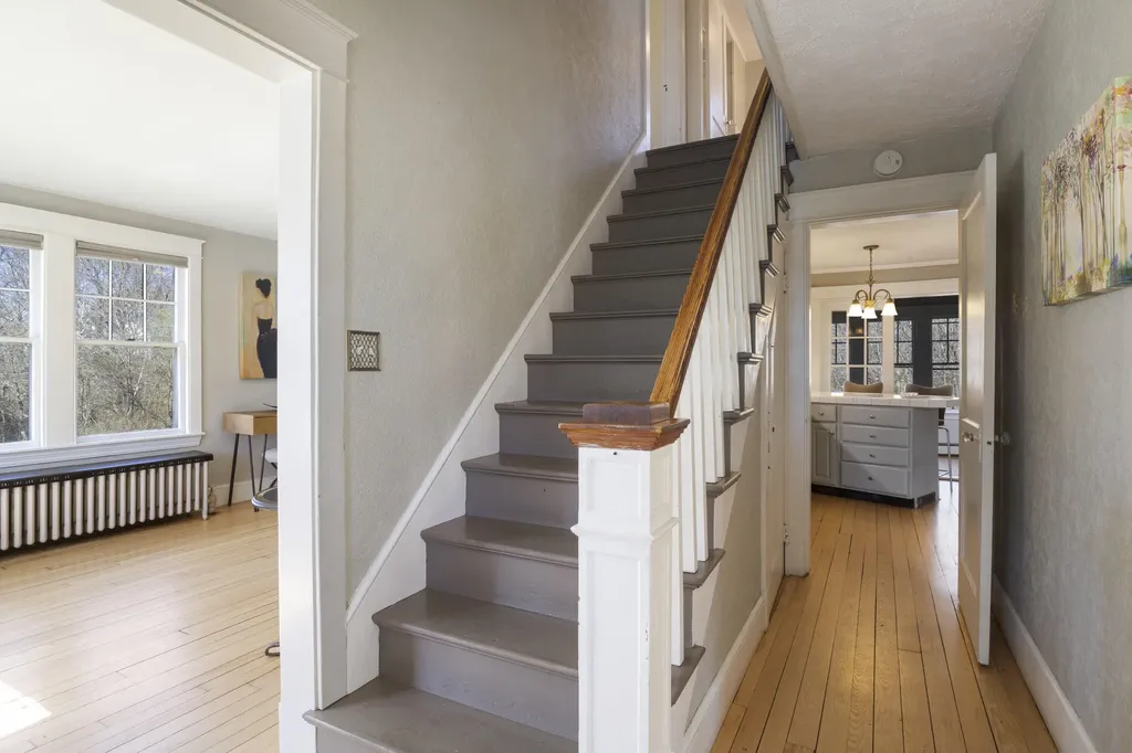 396 Ocean Avenue Portland ME 04103