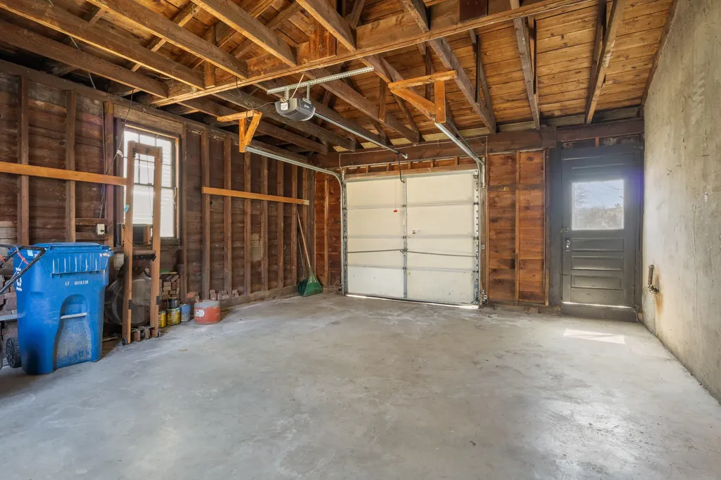396 Ocean Avenue Portland ME 04103
