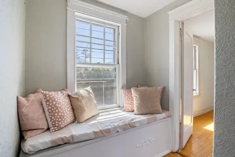396 Ocean Avenue Portland ME 04103