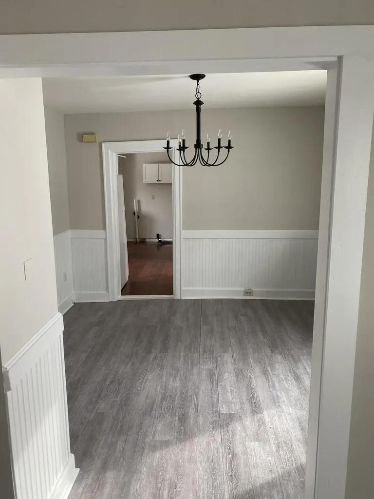 323 Broadway Rockland ME 04841