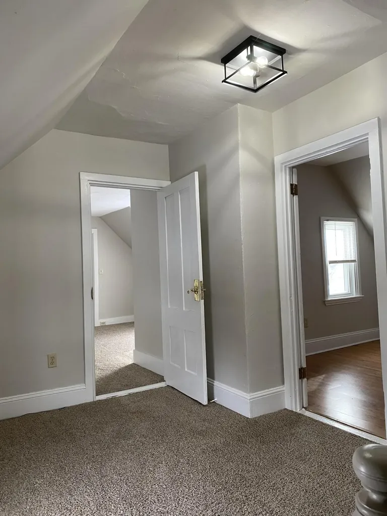 323 Broadway Rockland ME 04841
