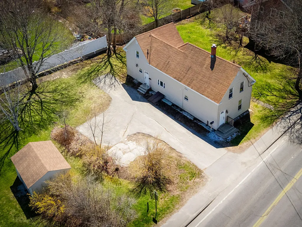 323 Broadway Rockland ME 04841