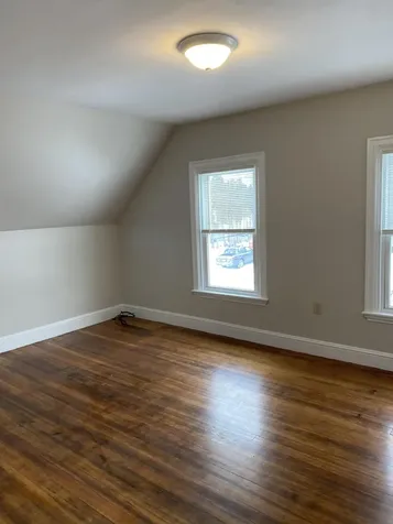 323 Broadway Rockland ME 04841