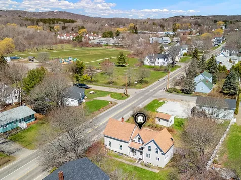 323 Broadway Rockland ME 04841