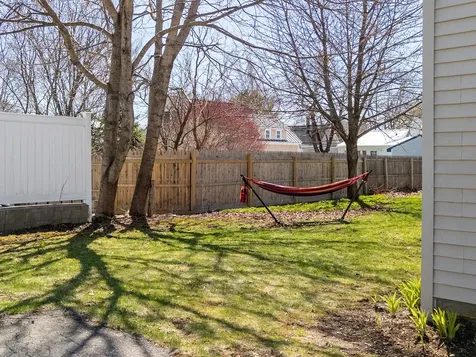 323 Broadway Rockland ME 04841
