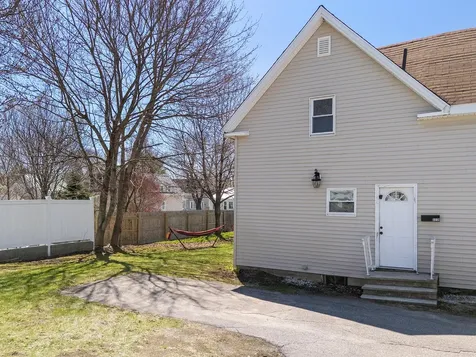 323 Broadway Rockland ME 04841