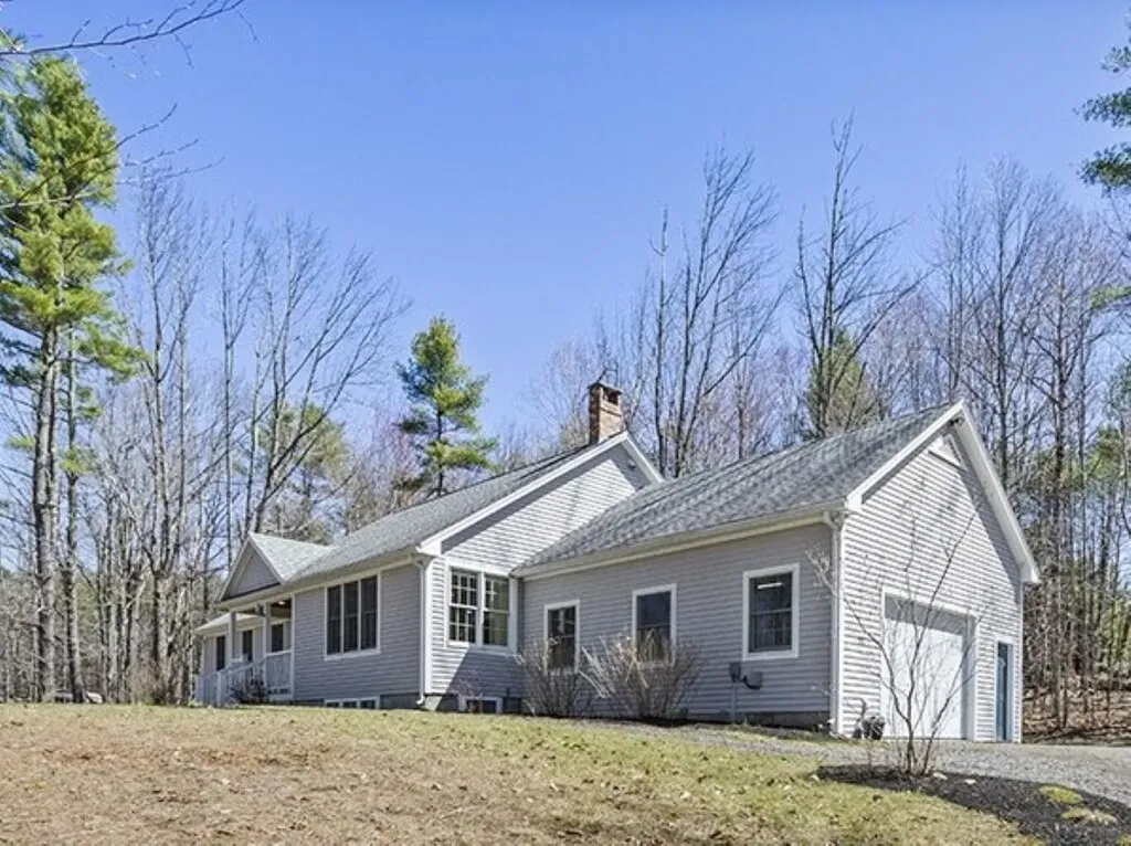 280 Pond Road Mount Vernon ME 04352