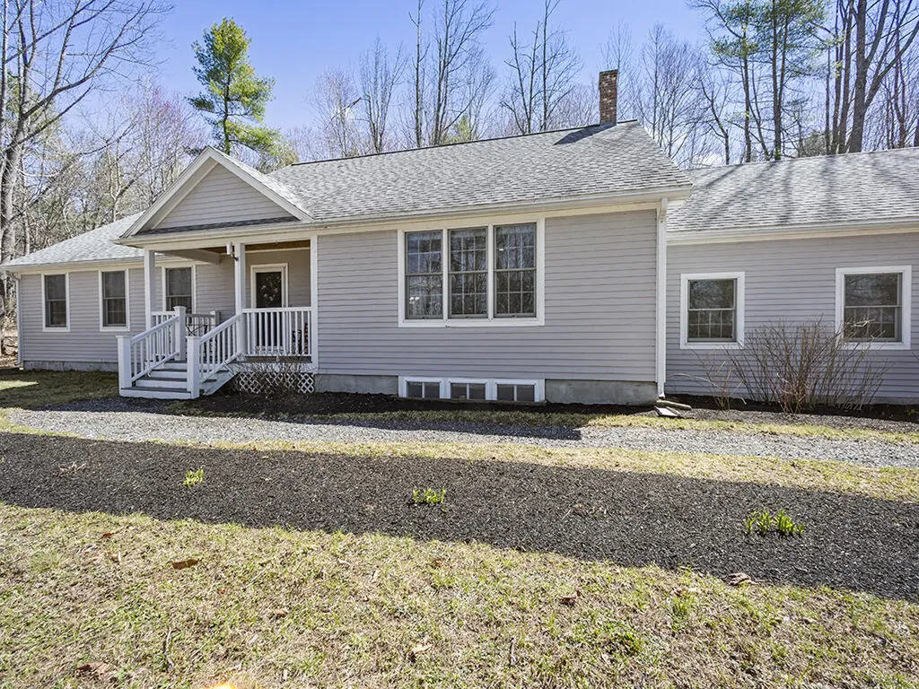 280 Pond Road Mount Vernon ME 04352