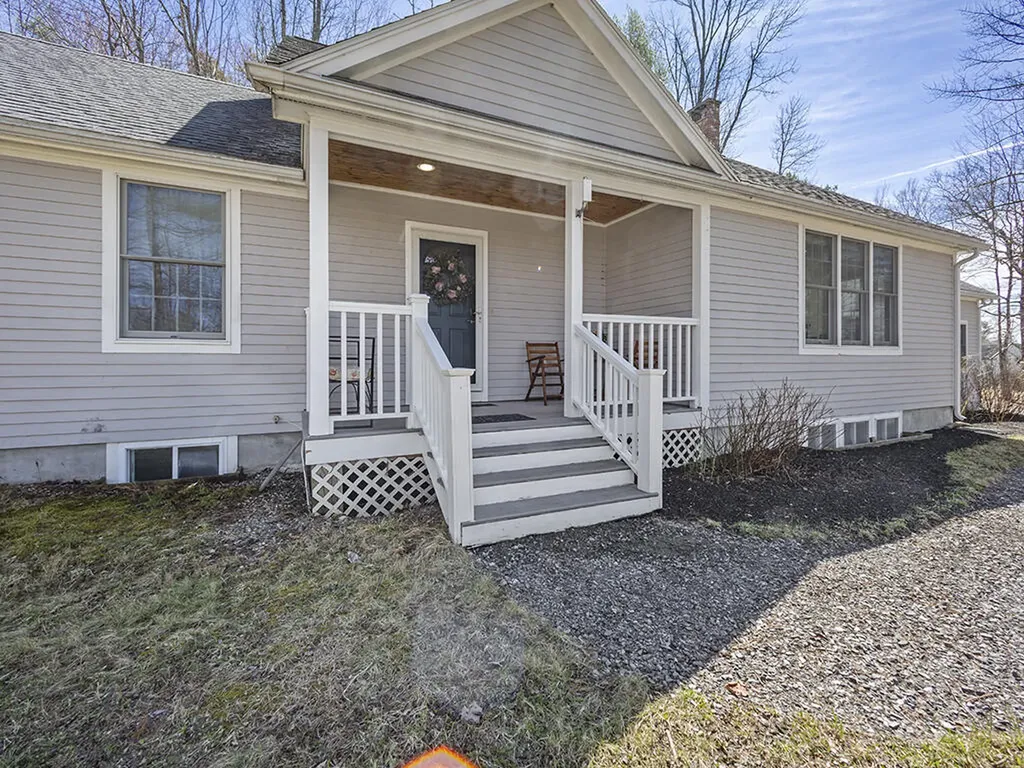280 Pond Road Mount Vernon ME 04352