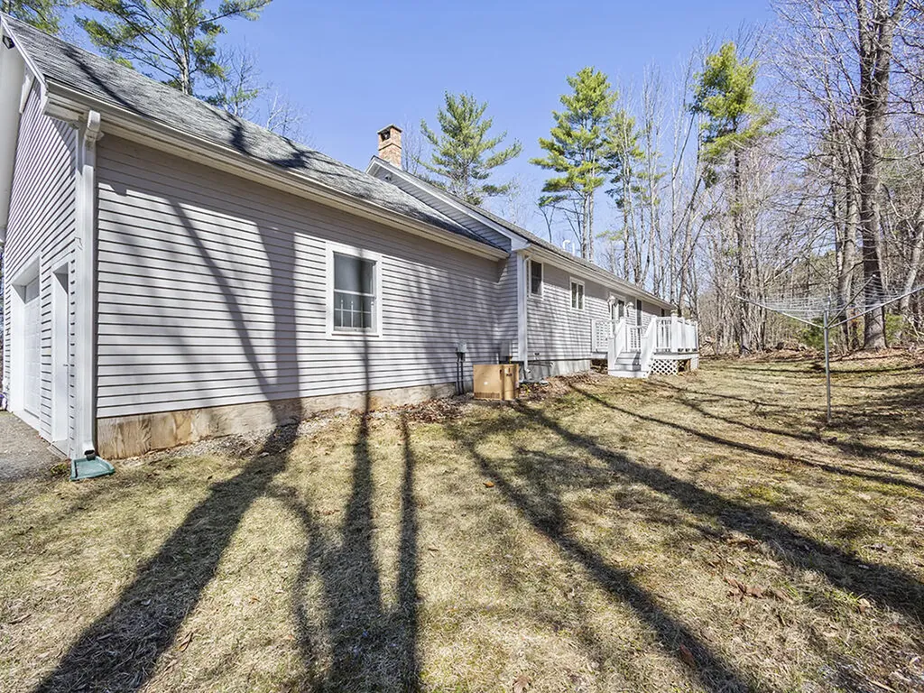 280 Pond Road Mount Vernon ME 04352
