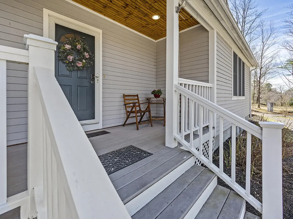 280 Pond Road Mount Vernon ME 04352