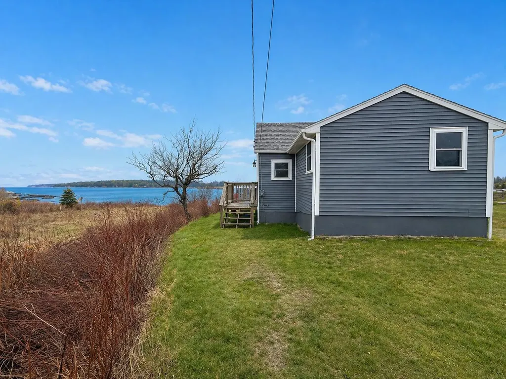 102 Sargent Street Winter Harbor ME 04693