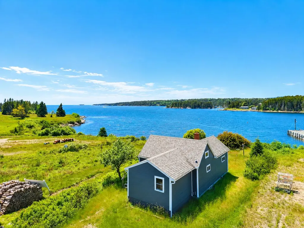 102 Sargent Street Winter Harbor ME 04693