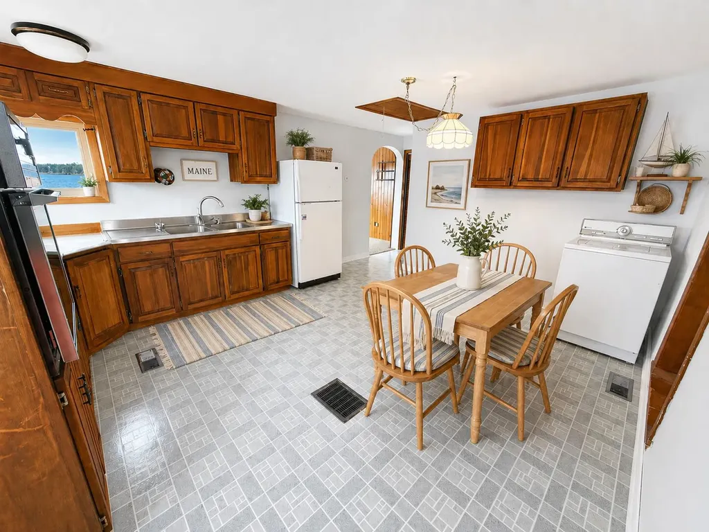 102 Sargent Street Winter Harbor ME 04693