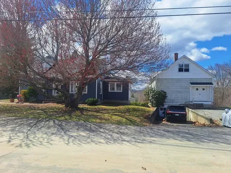 25 Eighth Street Auburn ME 04210