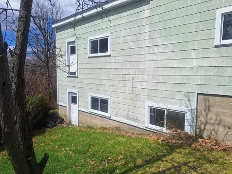 25 Eighth Street Auburn ME 04210