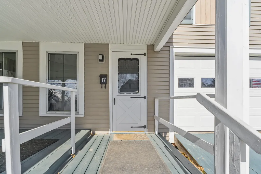 17 Grange Street Dover-foxcroft ME 04426