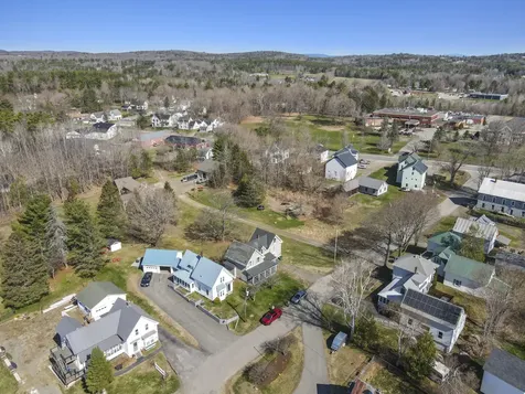 17 Grange Street Dover-foxcroft ME 04426