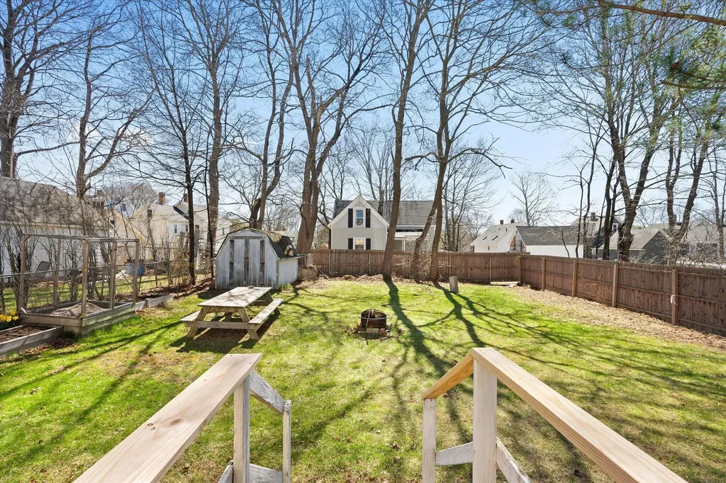 60 6th Street Bangor ME 04401