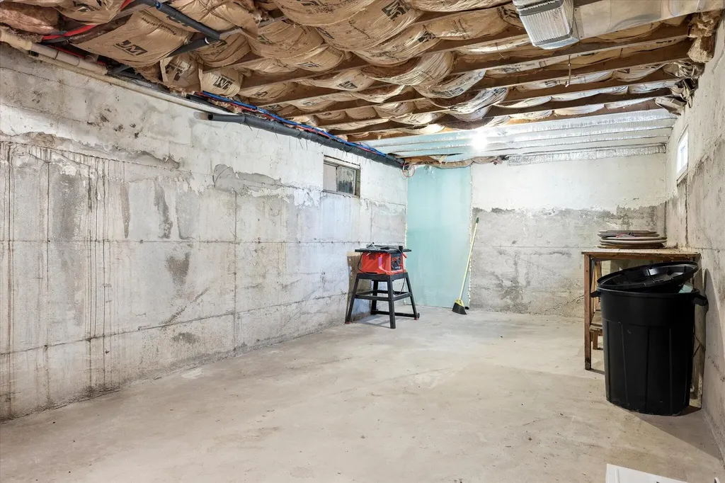 60 6th Street Bangor ME 04401