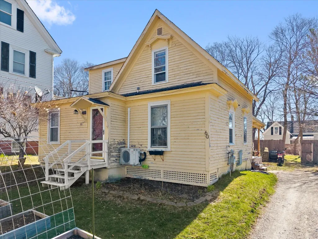 60 6th Street Bangor ME 04401