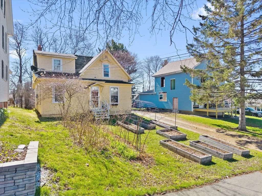 60 6th Street Bangor ME 04401