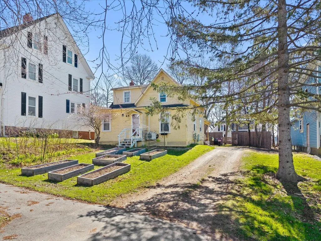 60 6th Street Bangor ME 04401