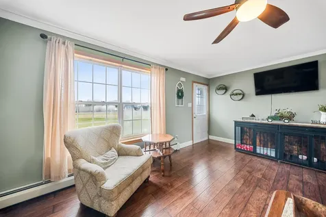 662 U.s. Highway 1 Monticello ME 04760