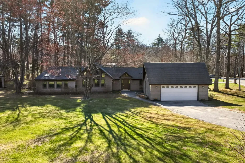 18 Brookside Drive Standish ME 04084