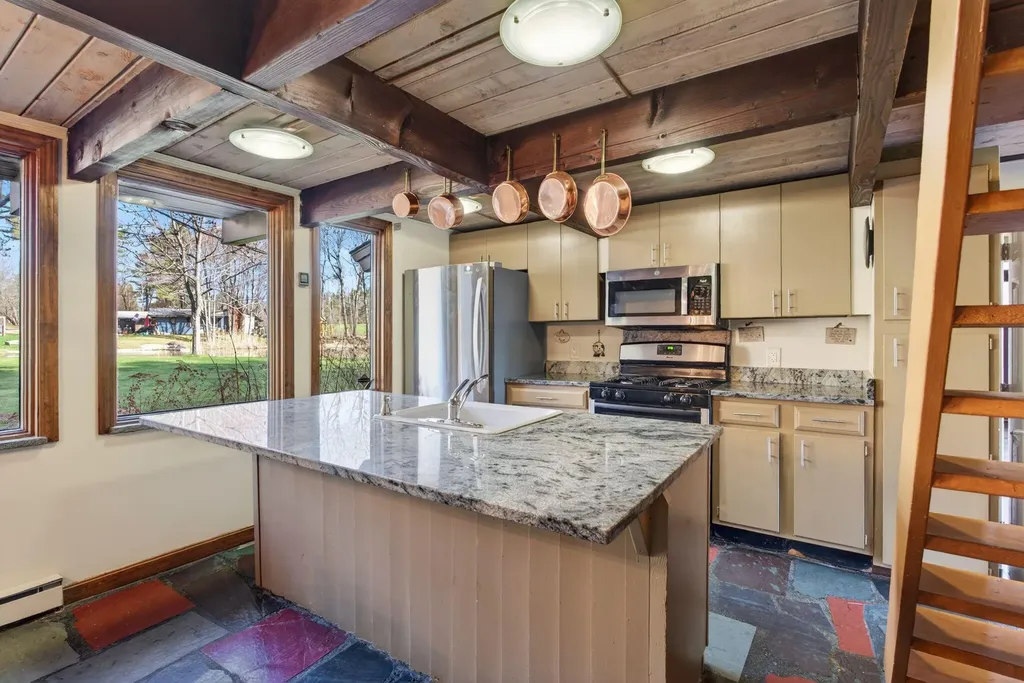 18 Brookside Drive Standish ME 04084