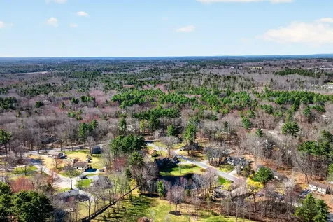18 Brookside Drive Standish ME 04084