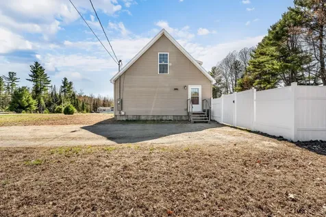 20 Stream Lane Canaan ME 04924