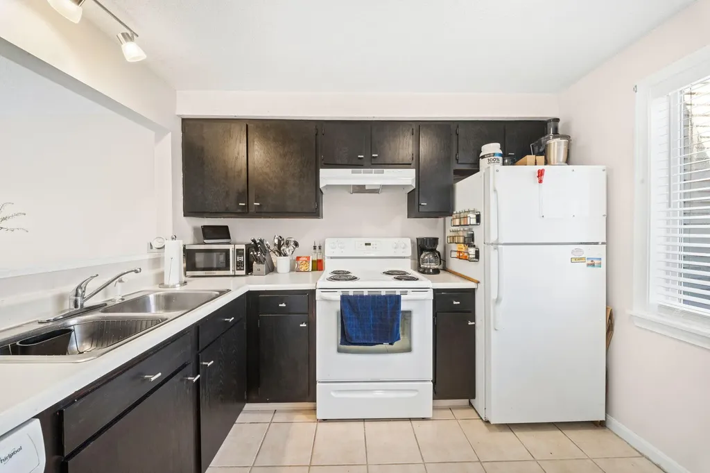 25 Lawrence Street Westbrook ME 04092