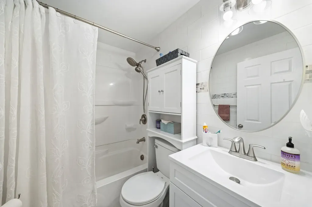 25 Lawrence Street Westbrook ME 04092
