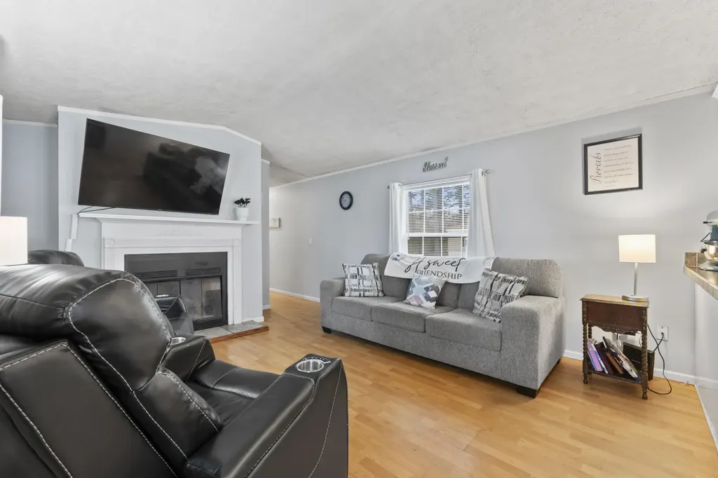 20 Tufton Street Brunswick ME 04011