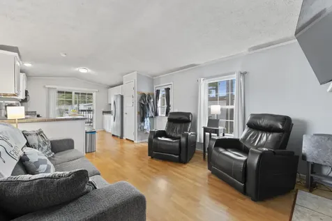 20 Tufton Street Brunswick ME 04011