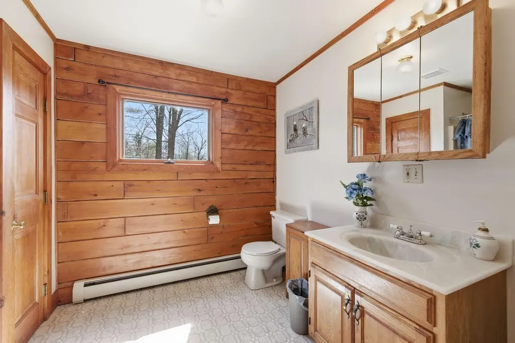 122 Thyngs Mill Road Waterboro ME 04061