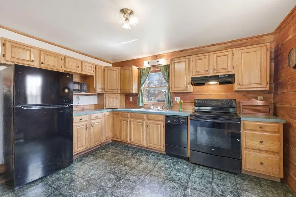 122 Thyngs Mill Road Waterboro ME 04061