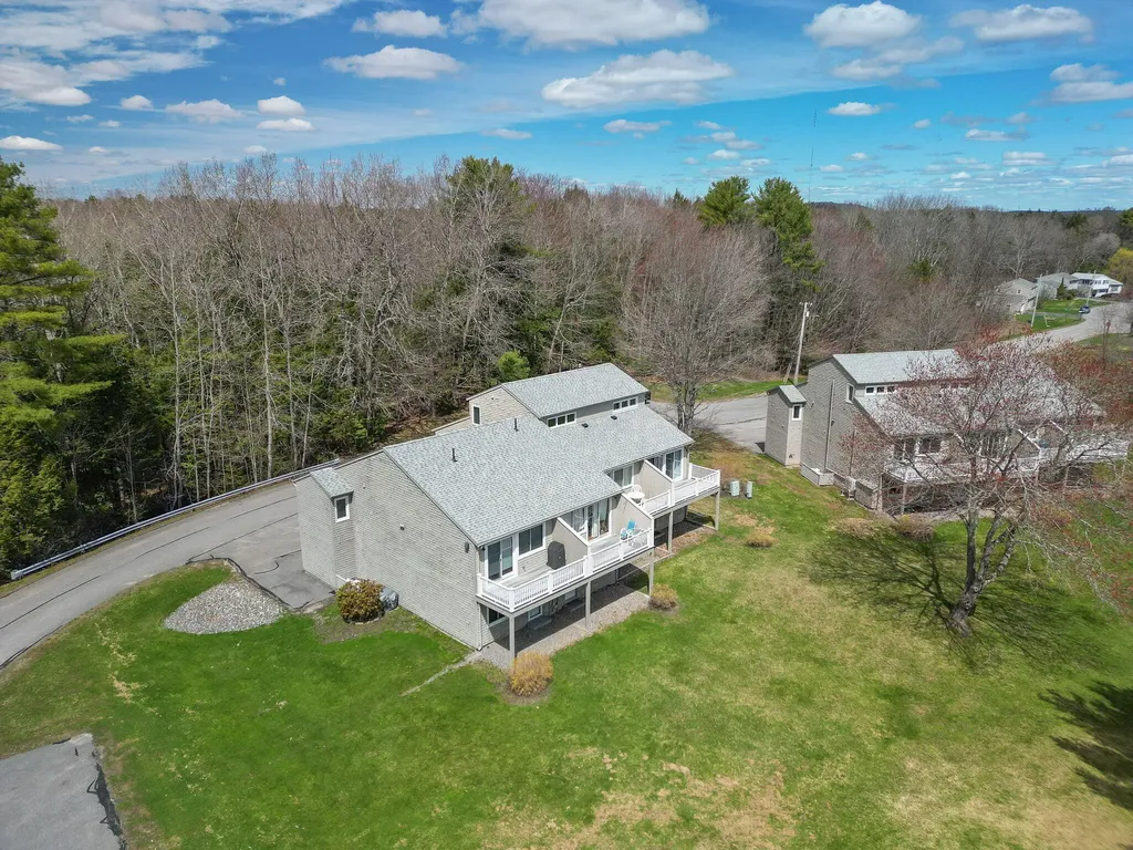 12 Fairway Drive Brunswick ME 04011
